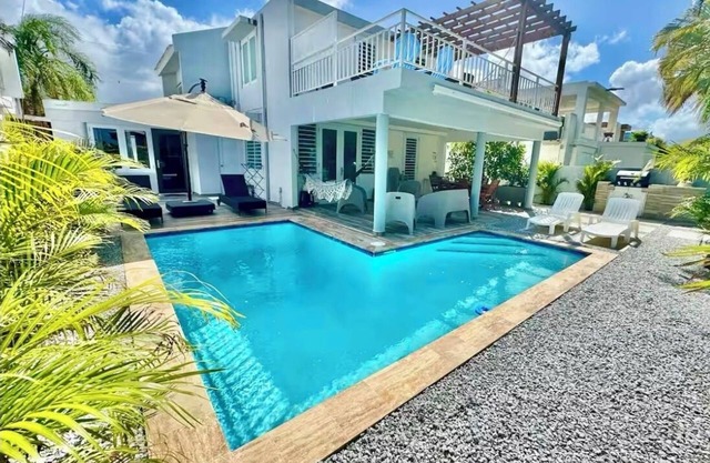 Amazing Getaway Home! Private Pool, Beach, Golf, Rainforest and more!
