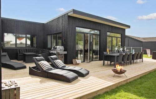 Amazing Home In Blokhus With Sauna
