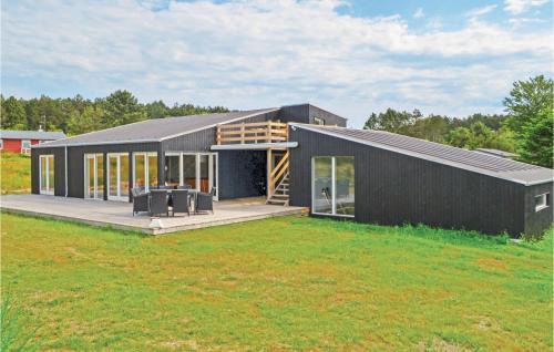 Amazing Home In Ebeltoft
