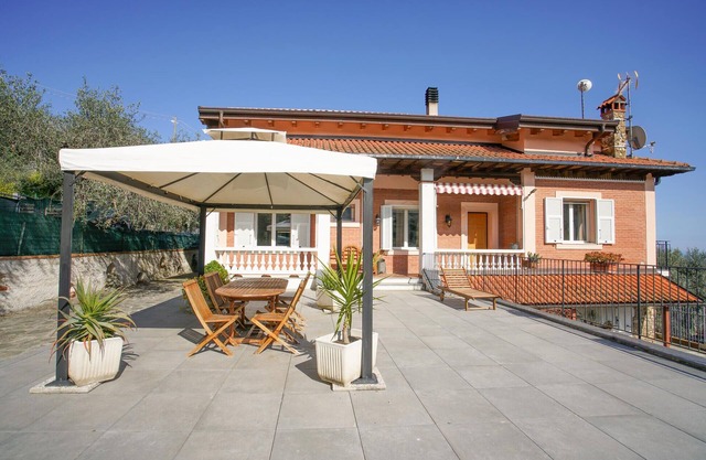 Tolles Haus in Imperia mit WLAN