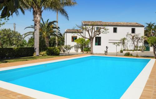 Amazing Home In Chiaramonte Gulfi