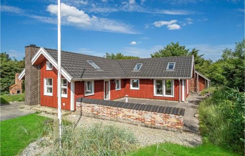 Amazing Home In Skjern With Kitchen