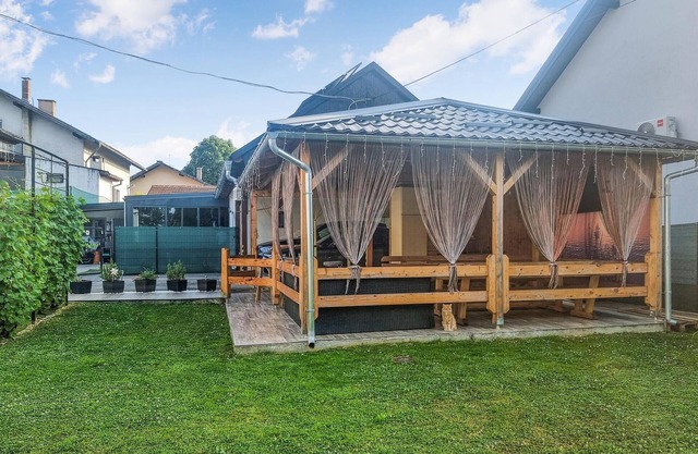 Tolles Haus in Velika Mlaka mit WLAN