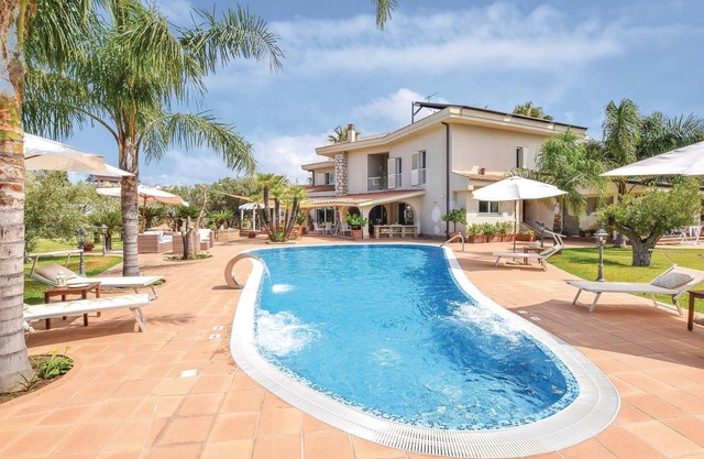 Amazing home with pool