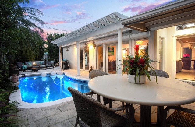 Amazing Key West location 3 bed 3 bath home, with HEATED PRIVATE POOL, WIFI