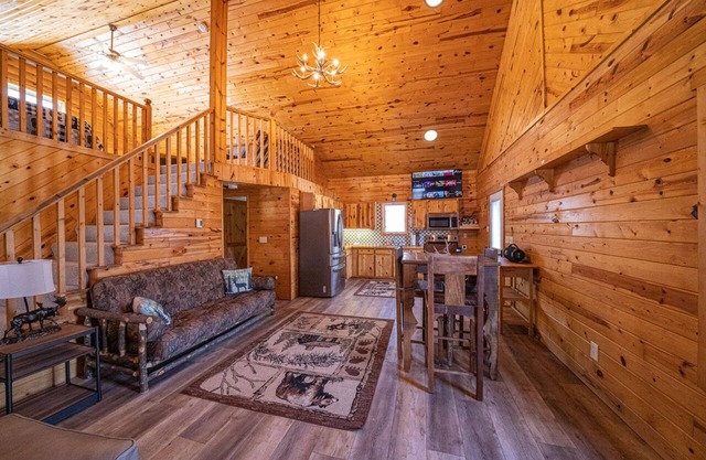 Amazing Lake of the Woods property! 2-bedroom cabin with loft in Baudette, MN