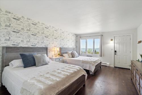 Amazing Lake Views Remodeled