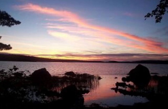 Amazing lakefront house on 12+ acre private peninsula on quiet lake