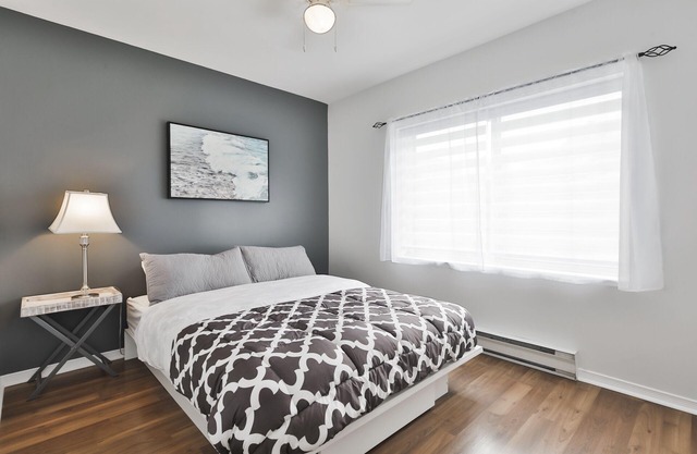 Amazing Location and large space - 4 Bdrs MTL - Modern look perfect for families