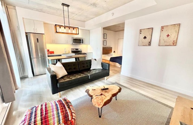 Amazing loft in Montreal Old Port