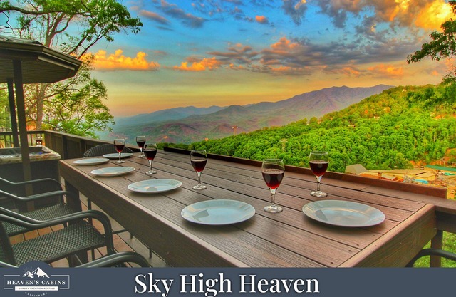 BEEINDRUCKEND! Mt LeConte & Ober ANSICHTEN! LUXURY 2/2 Cabin, 3 Kamine, 3. 4 mi nach Downtown