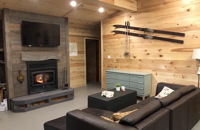 Amazing Private Lakefront Cabin on Lake of the Woods Boat Access
