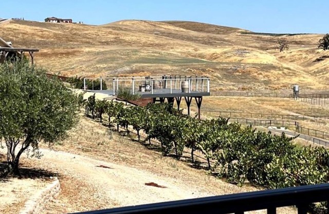 Amazing Retreat in Vineyard Estate