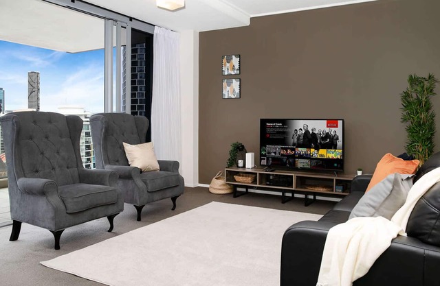 Large Family Apartment|Amazing River & City Views