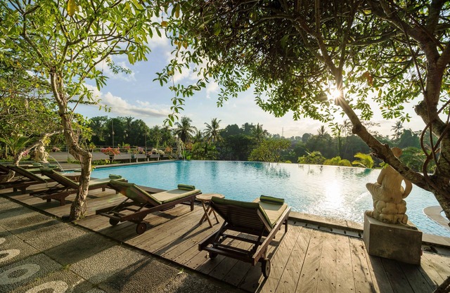 Erstaunliches Zimmer mit Infinity-Pool