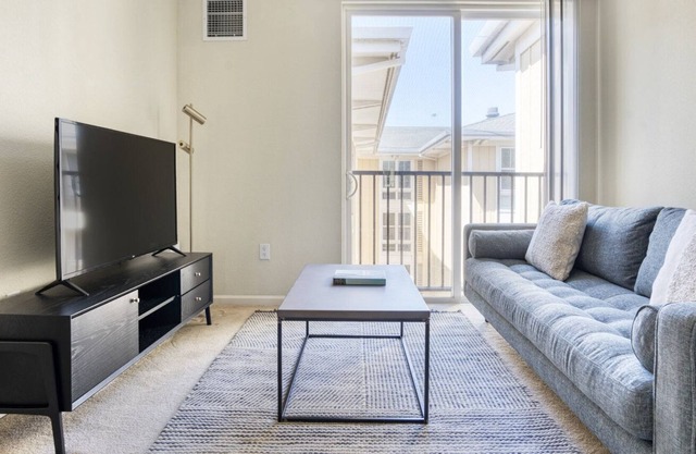 Amazing San Bruno 1BR w/ Pool, W/D, Gym, walk to YouTube, by Blueground