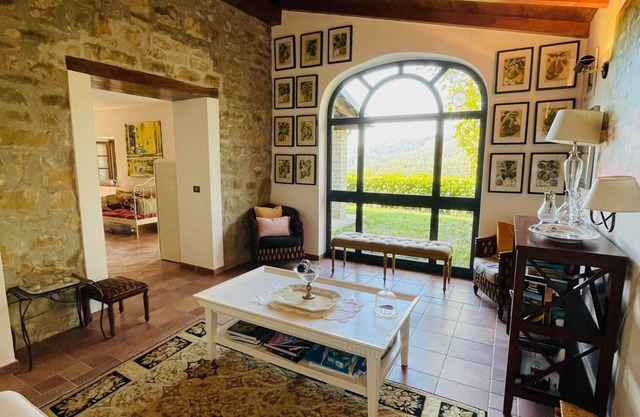 Amazing Stone cottage for 2/5 guests with private pool