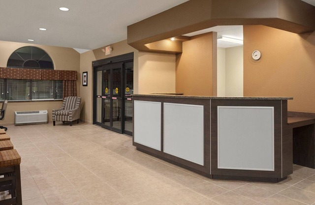 Amazing Studio for Budget Wise Traveler | Complimentary Hot Breakfast