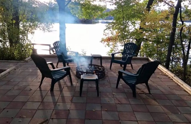 TOLLE! Großes Bass Lake Cottage! Schwimmen, Boot, Fisch!