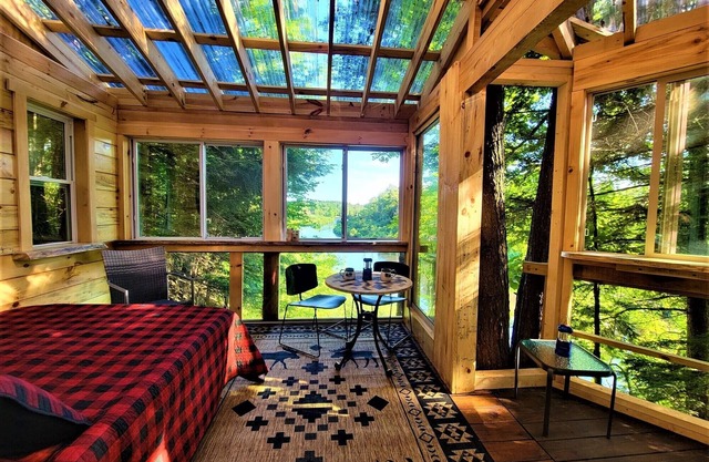 AMAZING TREE HOUSE ON BLACK RIVER NEAR OLD FORGE, NY
