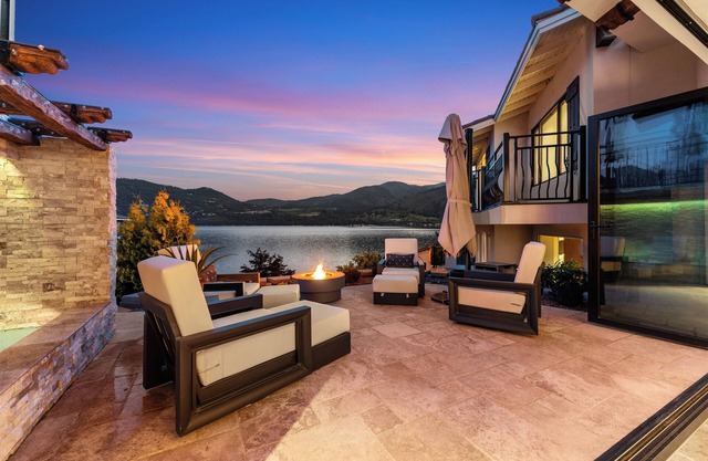Amazing Ultra Luxury Tuscany Style Lakefront Villa, Two Primaries with En Suites