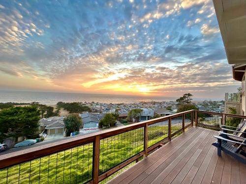 Amazing View Newly Remodeled -L2 EV Charger- Pet Friendly