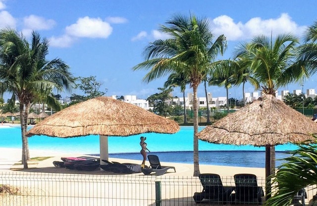 Amazing View of the lagoon from The big Terrace, Ground Floor Apartment.