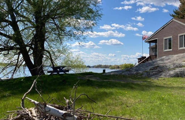Herrliche Aussicht, direkter Wasserzugang, 80-Fuß-Dock, private Lane, Paradies