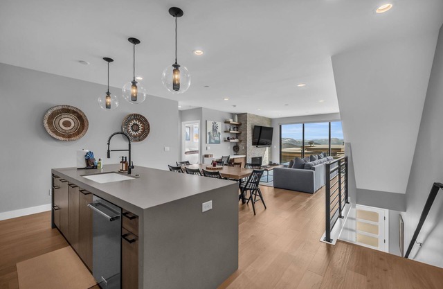 Amazing Views | Garage | Deer Valley Ski
