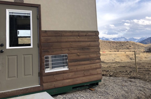 Amazing Views! Tiny House On a Farm Minutes From Town