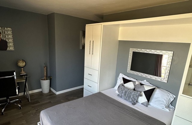 Amazing views to the sea you can relax and enjoy a pleasant and peaceful stay