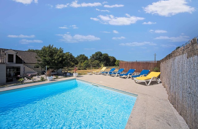 Amazing villa with pool in Vieira do Minho!
