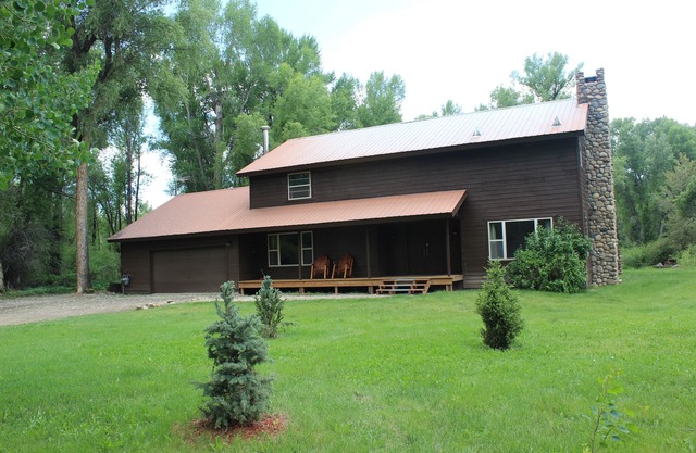 Amazingly serene private river front house awaits!