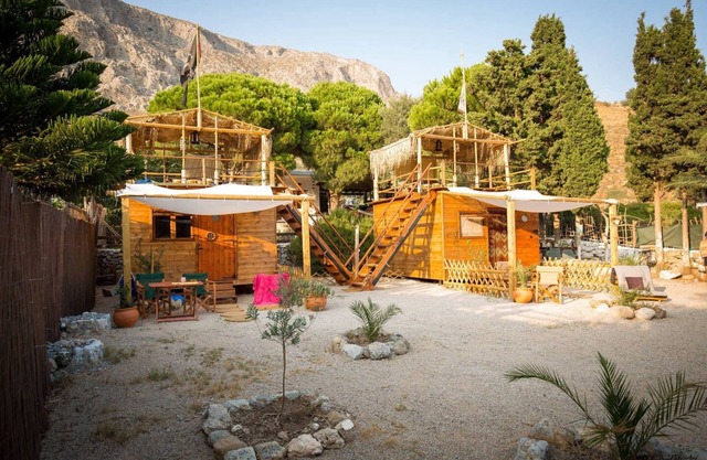 Ambelli The Pirates Cabin - Black Pearl