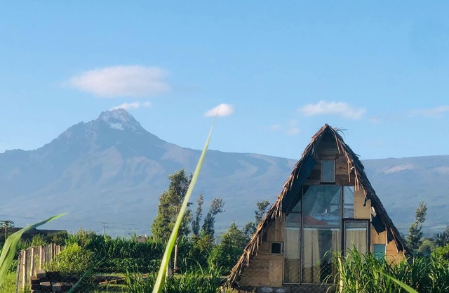 Amboseli Trails Cozy farmhouse with Kilimanjaro Views