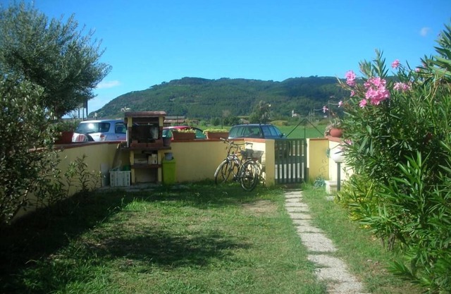 Ameglia: (Text automatisch übersetzt) Typisches Haus mit einem wunderschönen Blick auf die Landschaft und Ameglia von Monte Marcello