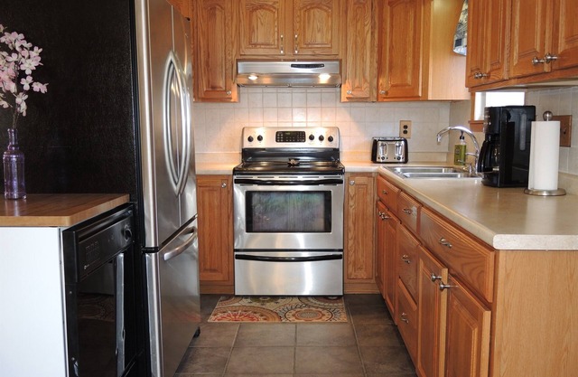 American Eagle, Recent renovation, hot tub, fire pit, game room