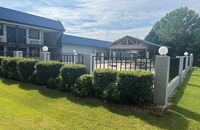 American Inn - Pontotoc