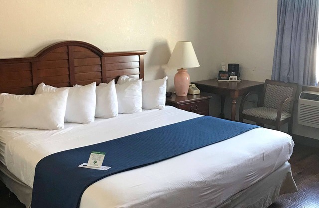 Americas Best Value Inn Sault Ste. Marie