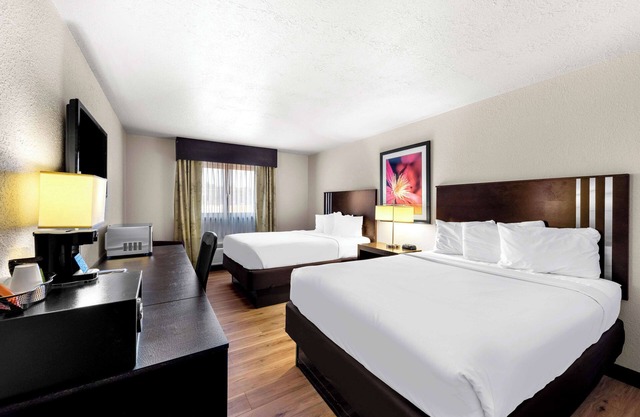 Americas Best Value Inn Marquette