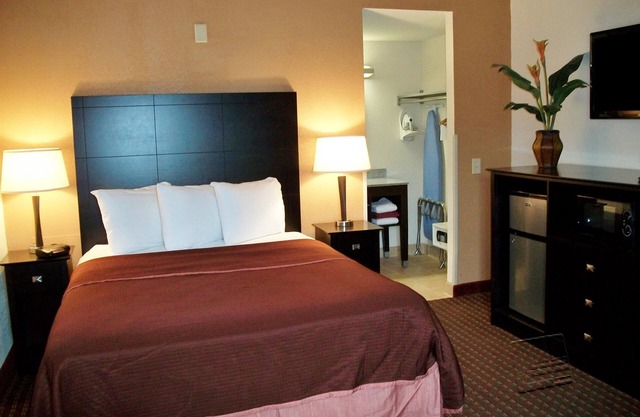 Americas Best Value Inn Romulus Detroit Airport