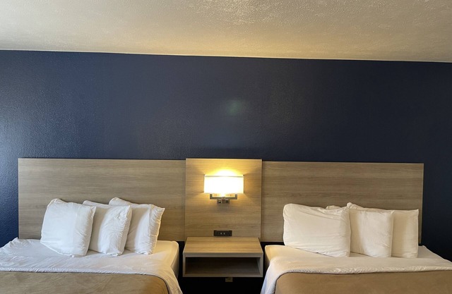 Americas Best Value Inn Roosevelt Ballard