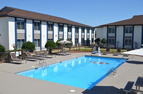 Americas Best Value Inn & Suites-Foley