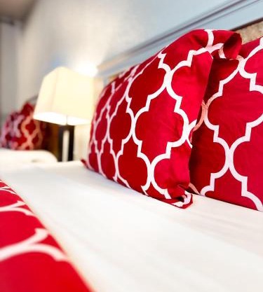 Americas Inn & Suite