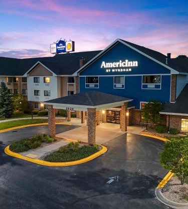 AmericInn by Wyndham Green Bay East