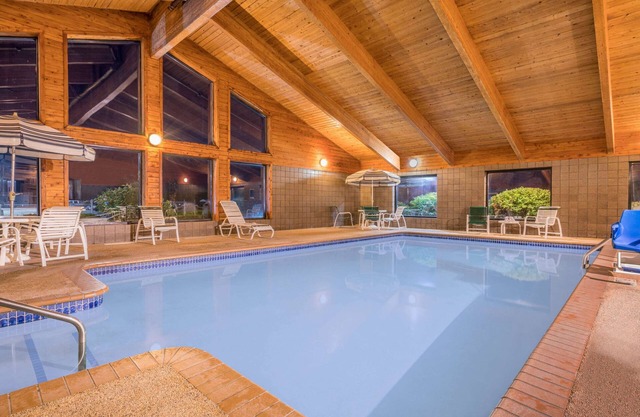 AmericInn by Wyndham Little Falls