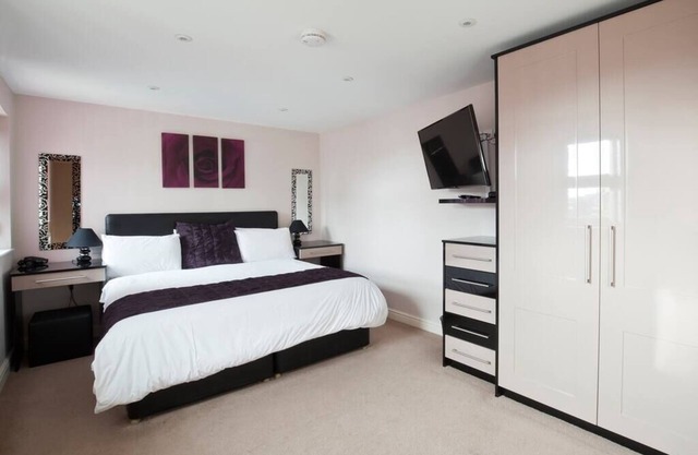 Amethyst - Spacious apartment near the Sea