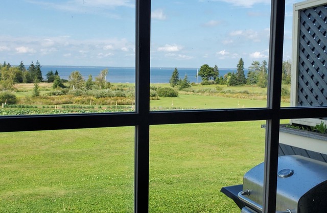 Amherst Shore Country Inn