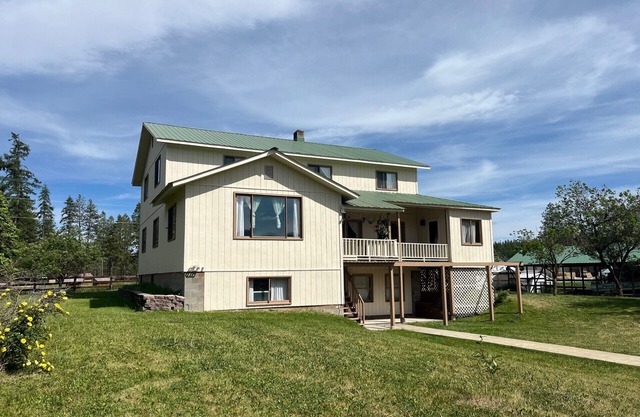 See Koocanusa, Eureka, West Kootenai, Rexford - 2. 5 Acre Retreat & Freizeit