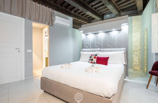 Amo Castle Rooms - Suite Grey